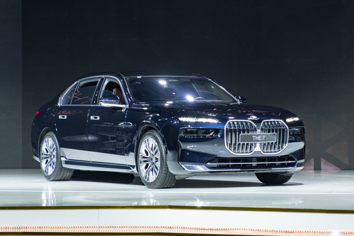 BMW 735I