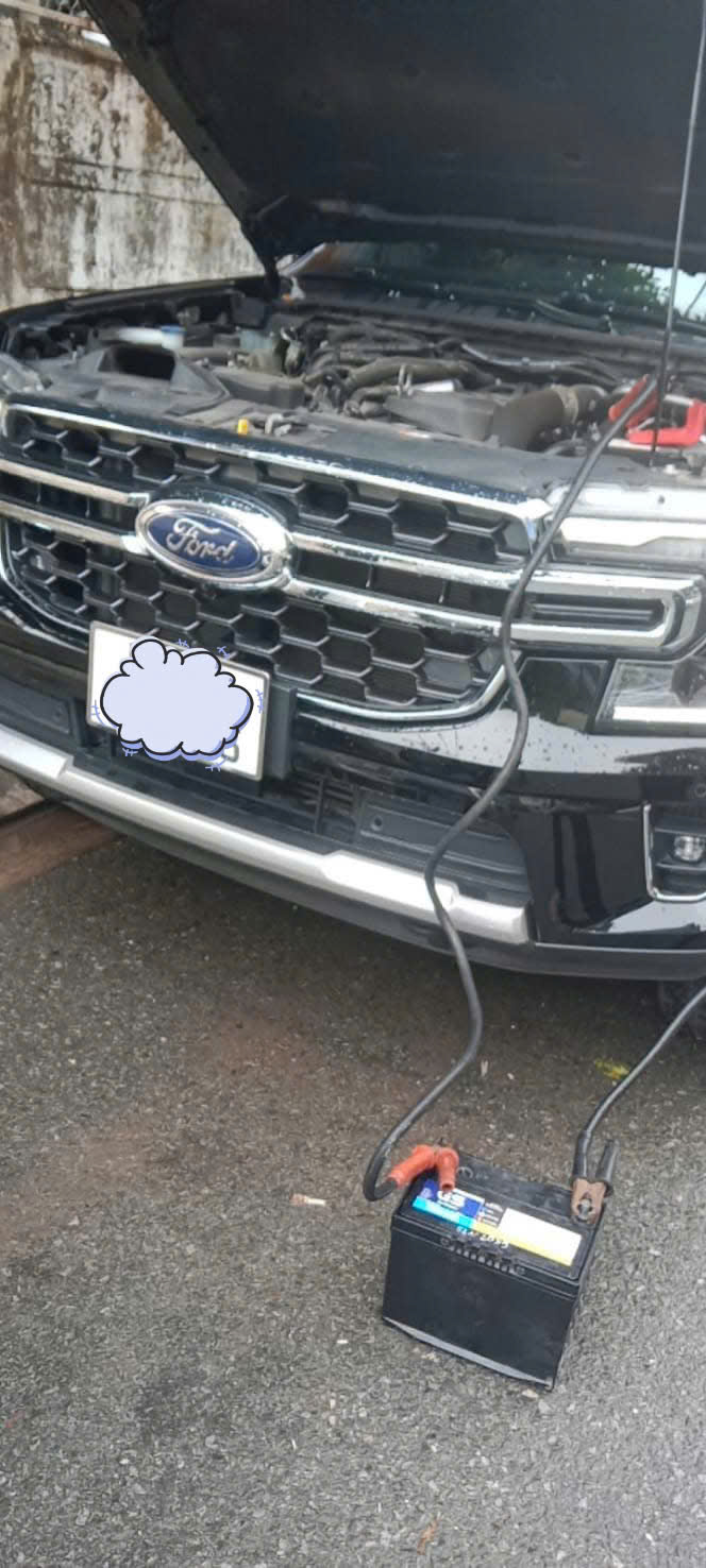 Dịch vụ câu bình tại ắc quy ô tô Minh Phát